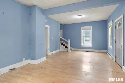 1040 W Calhoun Ave, Springfield, IL 62702 photo 5