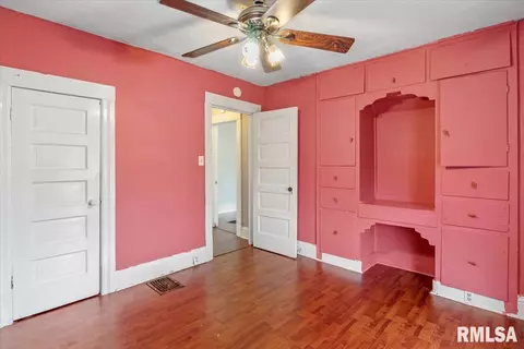 1040 W Calhoun Ave, Springfield, IL 62702 photo 18