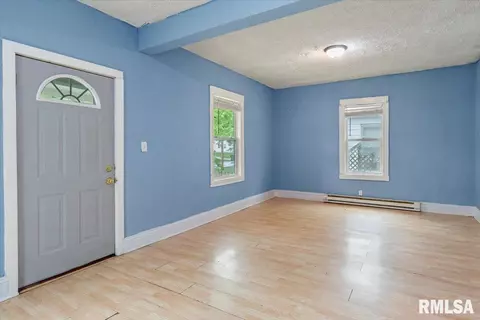 1040 W Calhoun Ave, Springfield, IL 62702 photo 7
