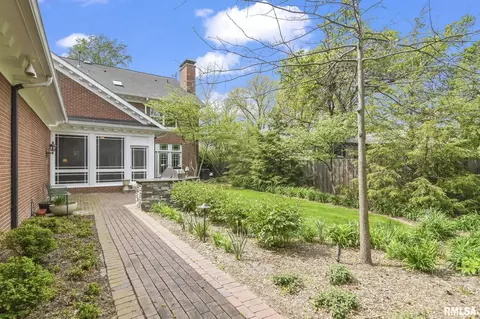 Exterior - 1608 S Wiggins Ave, Springfield, IL 62704 photo 9 of 13