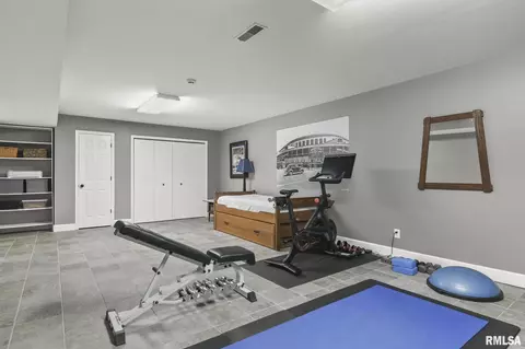 Other - 1608 S Wiggins Ave, Springfield, IL 62704 photo 8 of 19