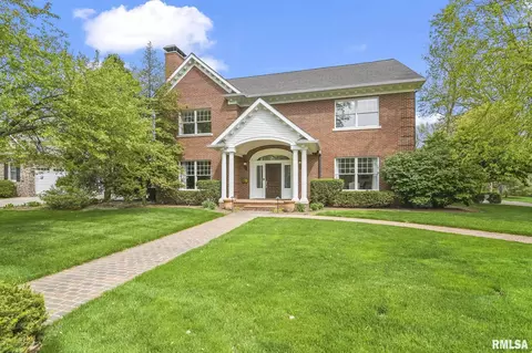 Exterior - 1608 S Wiggins Ave, Springfield, IL 62704 photo 4 of 13