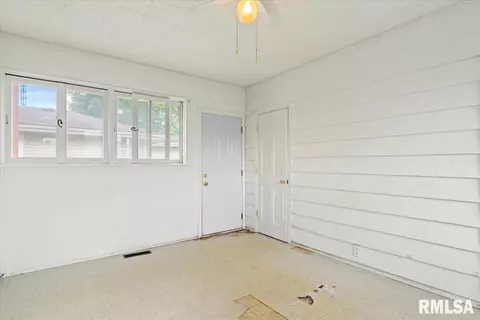 2200 E Sangamon Ave, Springfield, IL 62702 photo 17