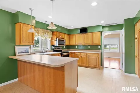 2200 E Sangamon Ave, Springfield, IL 62702 photo 14