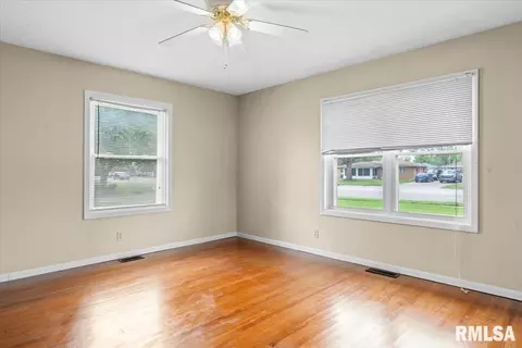 2200 E Sangamon Ave, Springfield, IL 62702 photo 9