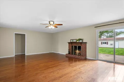 2200 E Sangamon Ave, Springfield, IL 62702 photo 5