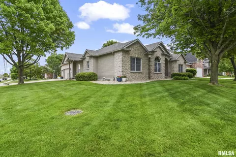 2700 Dickens Dr, Springfield, IL 62711 photo 3