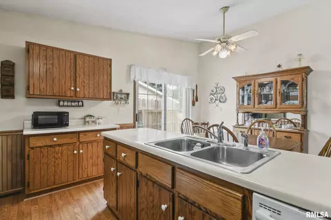 79 Amherst Dr, Springfield, IL 62702 photo 14