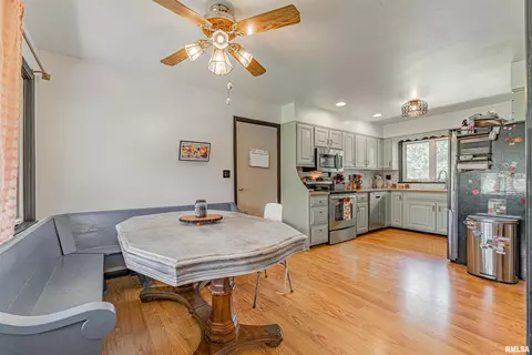 449 Minder Dr, Lincoln, IL 62656 photo 8