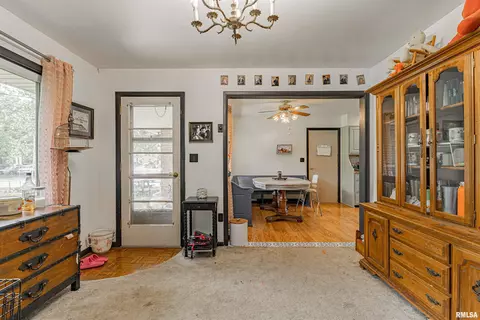 449 Minder Dr, Lincoln, IL 62656 photo 7