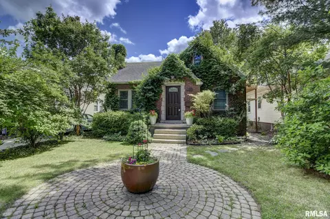 1004 Bryn Mawr Blvd, Springfield, IL 62703