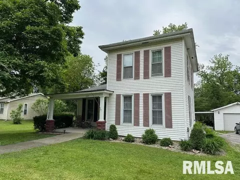 1065 S Clay Ave, Jacksonville, IL 62650