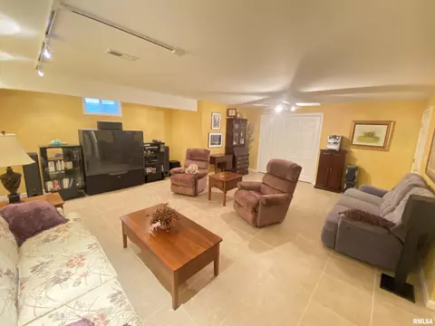 2220 Renwick Dr, Springfield, IL 62704 photo 26