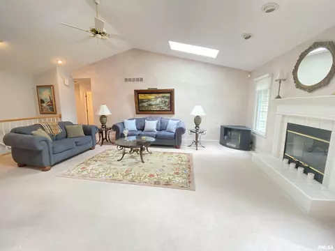 2220 Renwick Dr, Springfield, IL 62704 photo 10