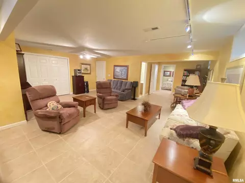 2220 Renwick Dr, Springfield, IL 62704 photo 28