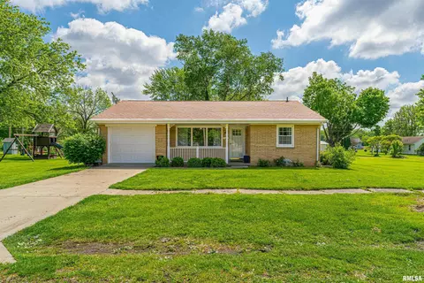 701 S Kentucky Ave, Mount Pulaski, IL 62548