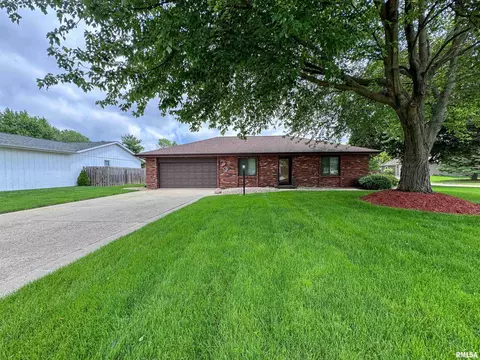 Exterior - 116 Exeter Ct, Springfield, IL 62704 photo 1 of 6