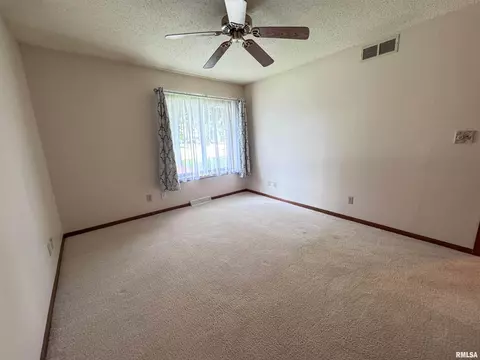 Bedroom - 116 Exeter Ct, Springfield, IL 62704 photo 2 of 2