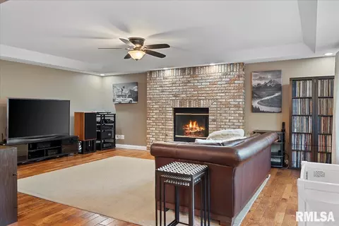 4043 Guilford Dr, Springfield, IL 62711 photo 5