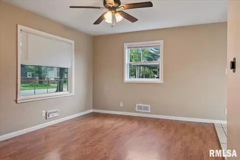 12 Melody Ln, Springfield, IL 62702 photo 4