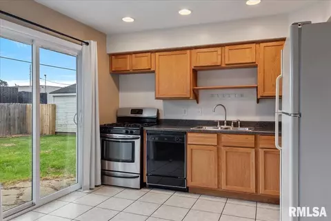 12 Melody Ln, Springfield, IL 62702 photo 7