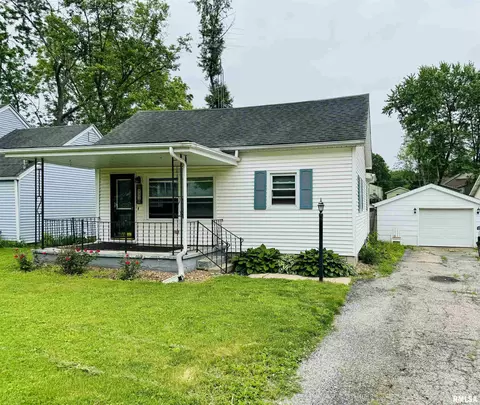 602 Jefferson St, Pawnee, IL 62558