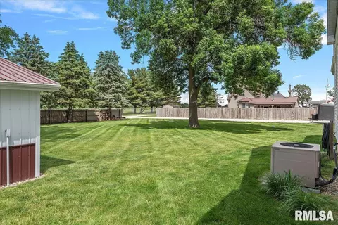 408 N Thomas St, Morrisonville, IL 62546 photo 42