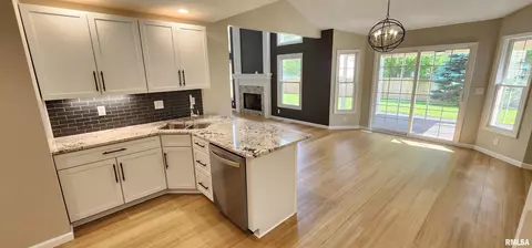 1120 Bridle Path Ln, Springfield, IL 62712 photo 7