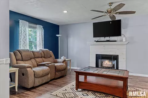 2816 Warrior Blvd, Springfield, IL 62712 photo 5