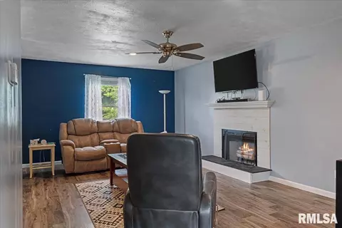2816 Warrior Blvd, Springfield, IL 62712 photo 10