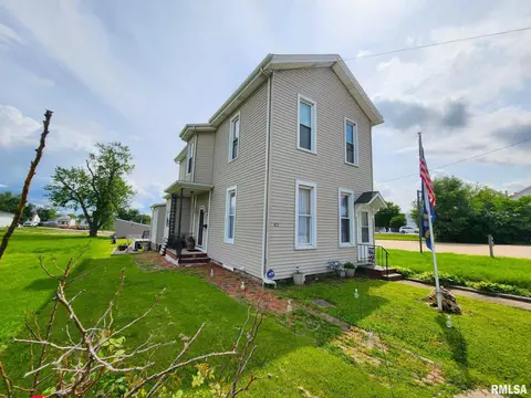 422 York Ln, Quincy, IL 62301
