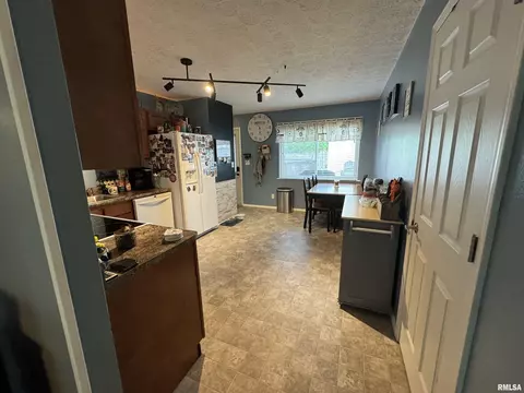 Other - 1804 Hastings Rd, Springfield, IL 62702 photo 3 of 8