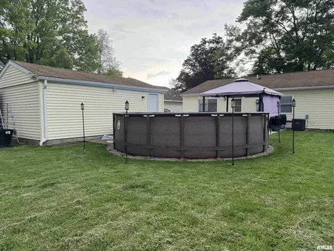 Exterior - 1804 Hastings Rd, Springfield, IL 62702 photo 1 of 1