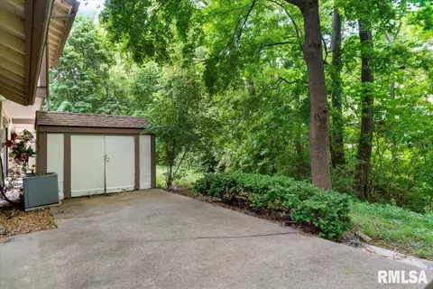 7 Oakbend Ct, Springfield, IL 62704 photo 28