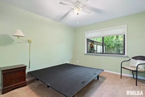 7 Oakbend Ct, Springfield, IL 62704 photo 15