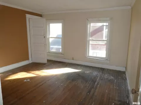 724 N 6th St, Springfield, IL 62702 photo 12