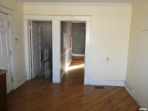 724 N 6th St, Springfield, IL 62702 photo 11