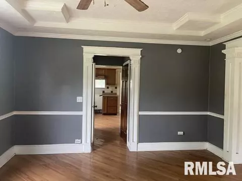 724 N 6th St, Springfield, IL 62702 photo 6