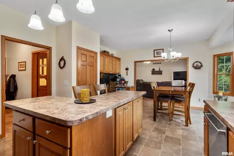 3017 Springwood Dr, Springfield, IL 62712 photo 17