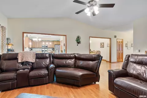 3017 Springwood Dr, Springfield, IL 62712 photo 11
