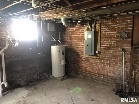 Other - 541 E Bearstown St, Virginia, IL 62691 photo 19 of 25