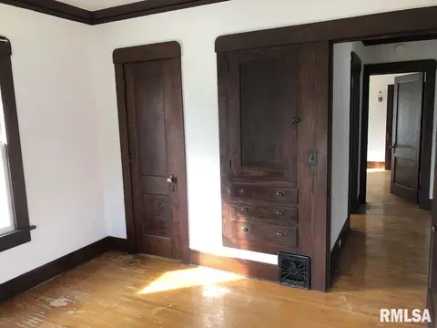 Bedroom - 541 E Bearstown St, Virginia, IL 62691 photo 1 of 1
