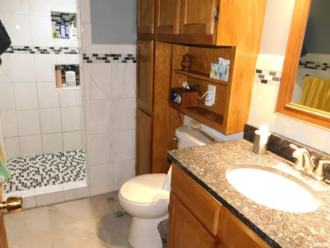 909 Gabriel Rd, Springfield, IL 62707 photo 12