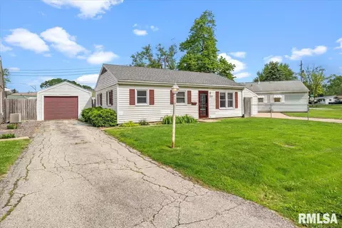 1717 Albert St, Springfield, IL 62702
