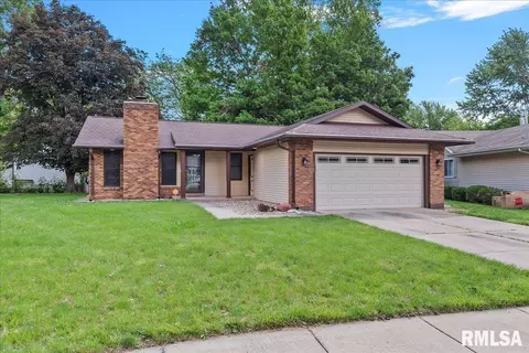 228 Glasgow Dr, Springfield, IL 62702