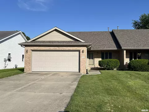 2304 Cormorant Dr, Springfield, IL 62707