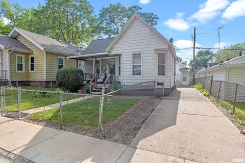 1251 N 2nd St, Springfield, IL 62702 photo 1