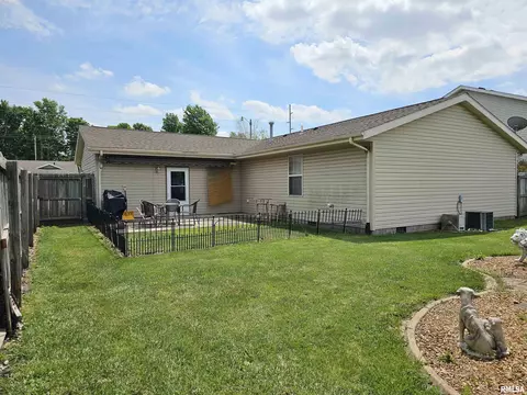 2921 Lakeshire Dr, Springfield, IL 62707 photo 15