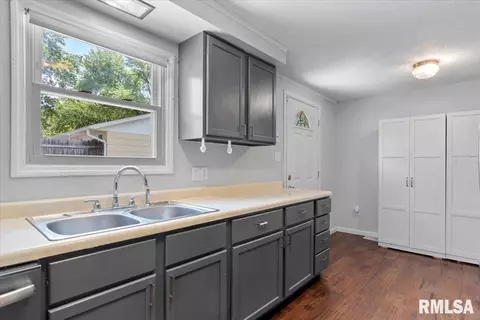 2044 Scarbrough Rd, Springfield, IL 62702 photo 14