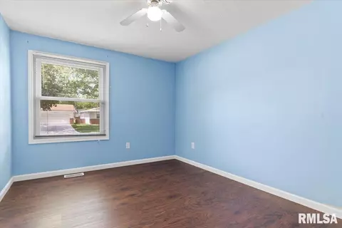 2044 Scarbrough Rd, Springfield, IL 62702 photo 29